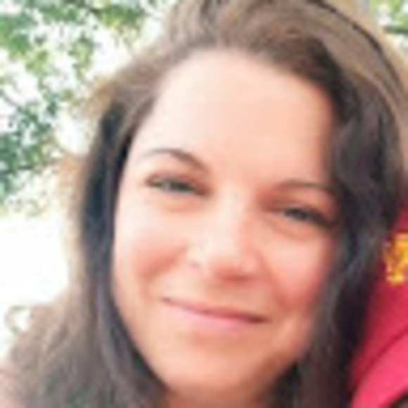 Meet your Posher, Carla - Picture 1 of 1